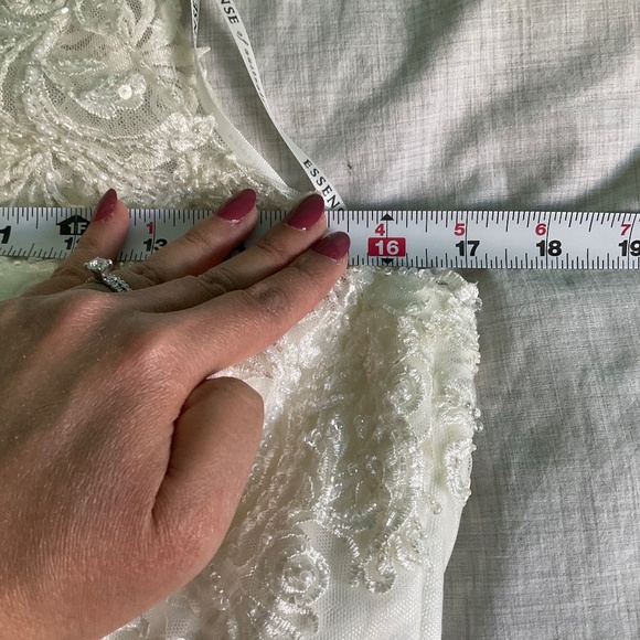 Essence of Australia street size 4 D2174 NWT Ivory wedding dress - Picture 9 of 16
